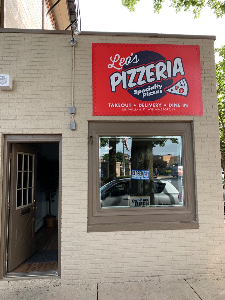 Leo's Pizzeria Shop Sign